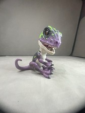 Fingerlings Untamed Razor