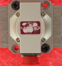 Moog G761-3005 Flow Control Servo Hydraulic Valve ¦ High Performance ¦ Used