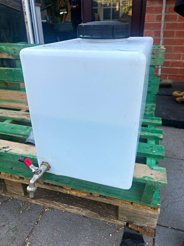 Rectangular plastic water - rectangular,