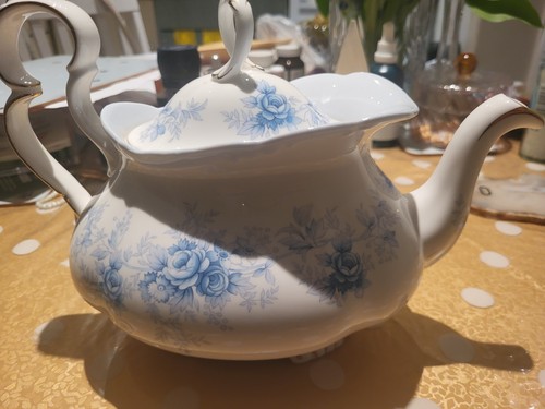 Royal albert tiffany tea - tea, pot