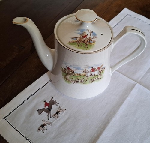 Fine bone china - china, teapot