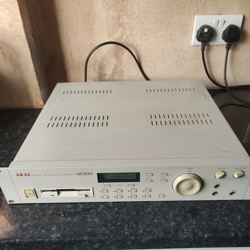 Akai s2000 rackmountable - s2000,