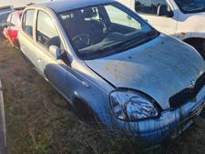 TOYOTA YARIS PASSENGER SIDE