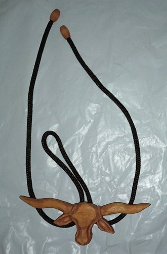 Vintage bolo tie - bolo, carved