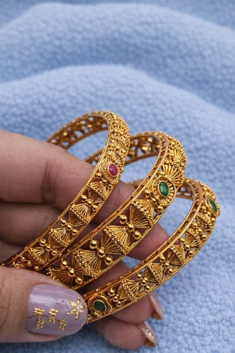 Traditional indian gold tone - traditional,