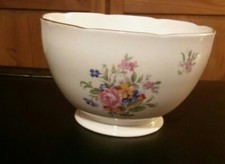 Vintage bone china Sugar Bowl 12.5cm diameter by 7.5cm deep. Made in England.