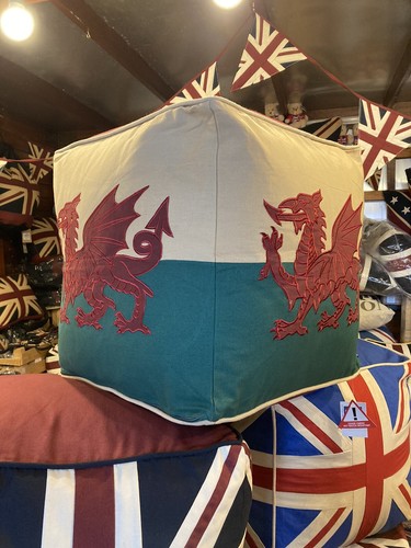 Welsh dragon vintage uk - dragon,