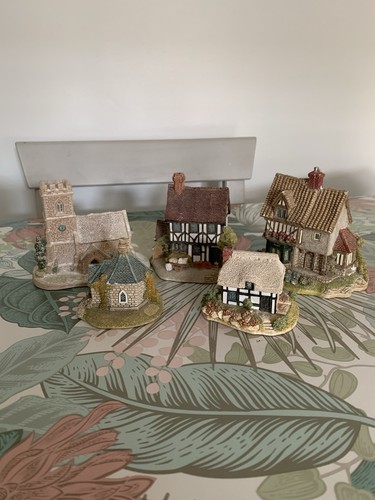 Lilliput lane house - lane, church