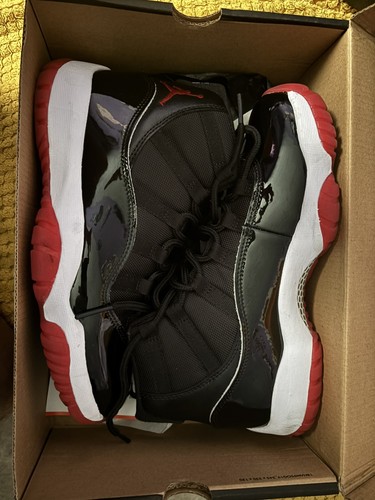 Size jordan 11 retro bred - 11,