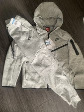 Nike Men's Grey Tech Fleece