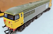 Share Dapol BR Railfreight D14