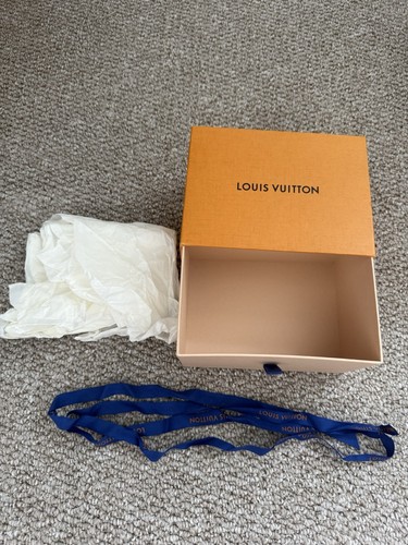 Louis vuitton - louis,