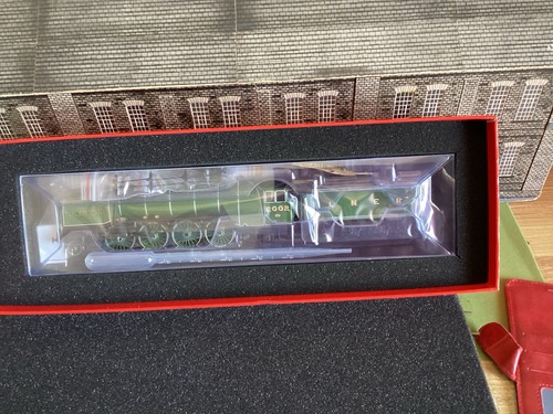 Hornby r30350ss lner class - lner, p2