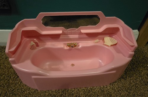 1989 sindy bath with - sindy,