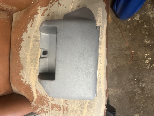 Fuse box cover with - fuse,