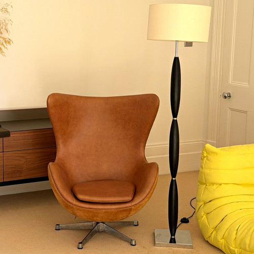 Arne jacobsen style egg chair - style,