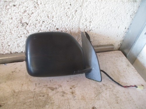 Toyota hiace right wing - hiace,