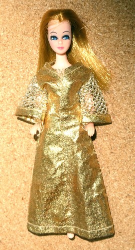 Vintage dawn pippa doll - /,