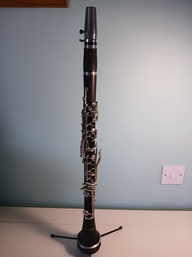 Complete flat clarinet with - b,