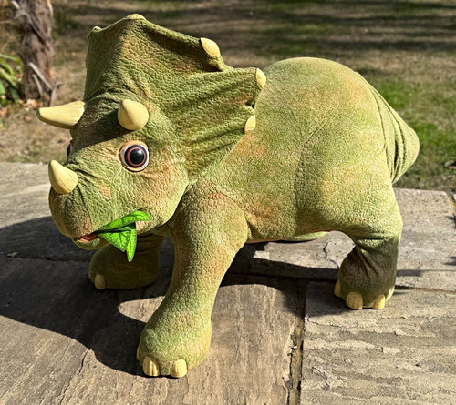 Playskool kota triceratops - kota,