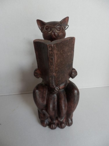 Reading cat ornament very - ornament,