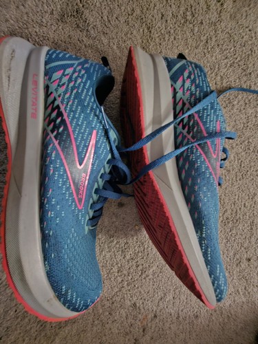 Size brooks levitate - 9, 5
