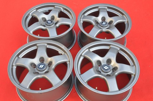 Jdm nissan skyline r32 - skyline, gtr