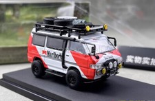 Autobots 1:64 Red 4WD Delica