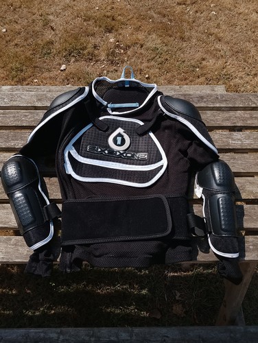 Sixsixone 661 pressure suit - sixsixone,