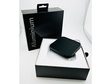 Zens aluminium wireless charger