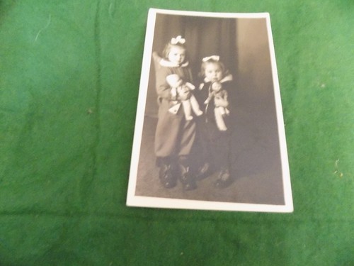 Unknown people girls - unknown, with