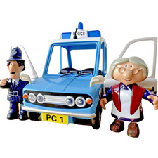Postman Pat Greendale Police Car with PC Selby & Granny Dryden Figures