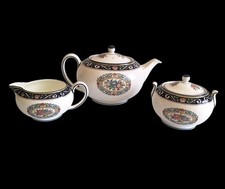 Wedgwood RUNNYMEDE BLUE Bone