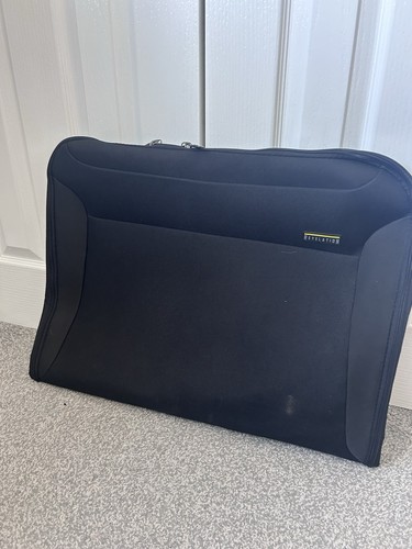 Revelation suit carrier - revelation,