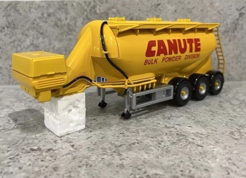 Corgi tri axle feldbinder - -,