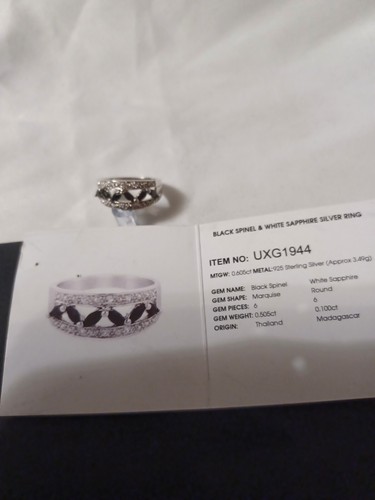 Black spinel white sapphire - black,