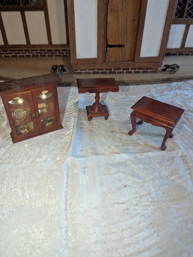 Vintage dolls house - vintage, mahogany