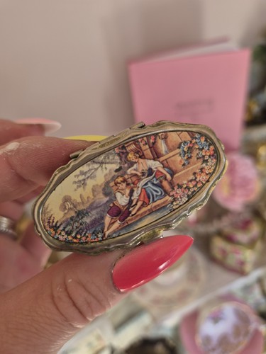 Vintage mini trinket - pill, box