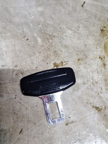 Saab convertible seat belt - 93,