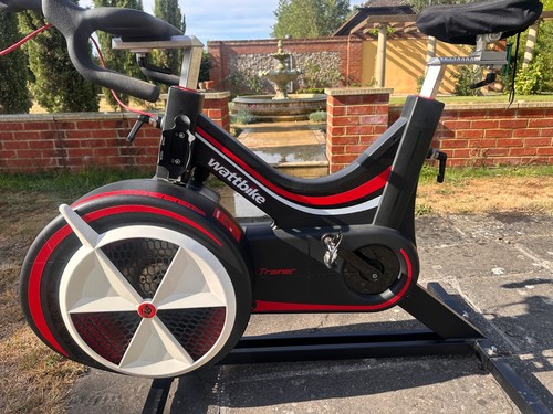 Watt bike pro trainer - watt,