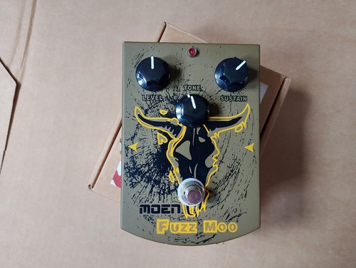 Moen fuzz moo - guitar, effect