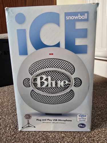 Blue snowball ice plug play - ice,