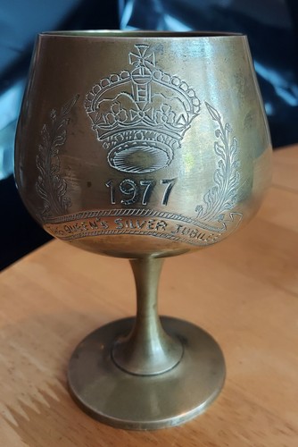 Royal commerative mugs - royal,
