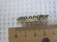 SEA ANGLER MAGAZINE VINTAGE RARE PIN BADGE  (# AG2)