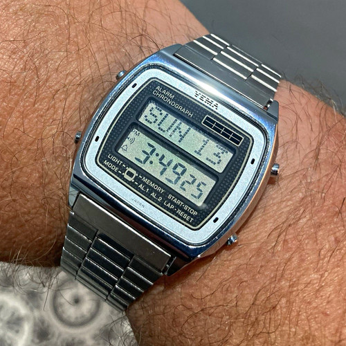 Yema vintage lcd digital watch