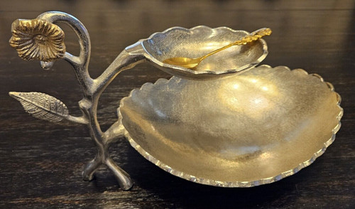 Metal gold silver - &, tone