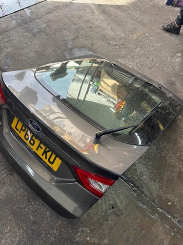 Ford mondeo tailgate bootlid - tailgate,