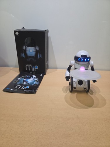 Wowwee mip balancing robot - wowwee,