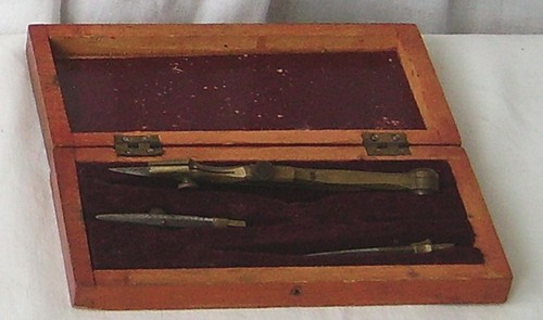 Small drawing set - drawing, box