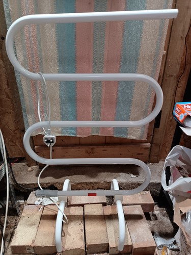 Freestanding heated airer - freestanding,